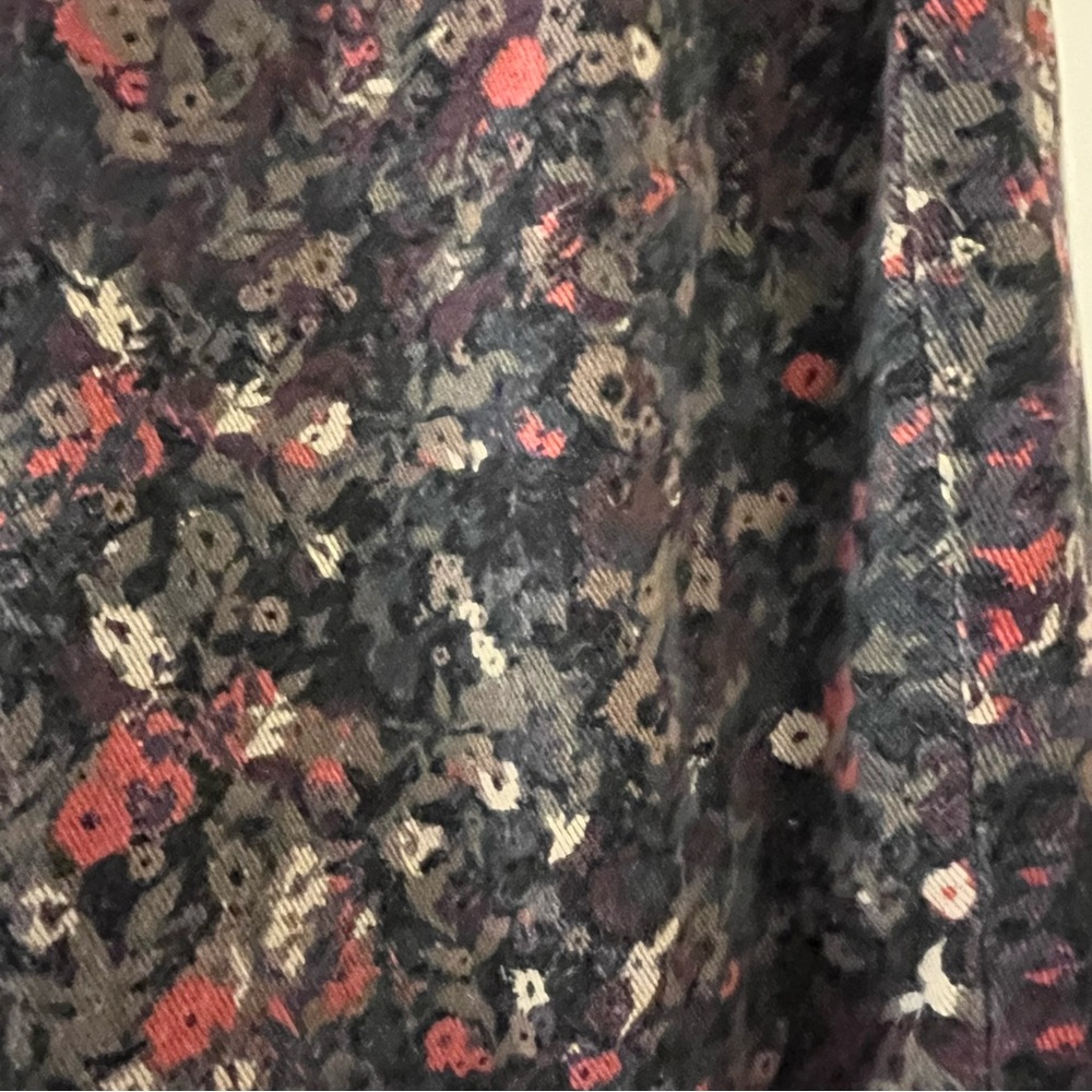 Gloria Vanderbilt Floral Trousers - Size 6 but fits large - see details